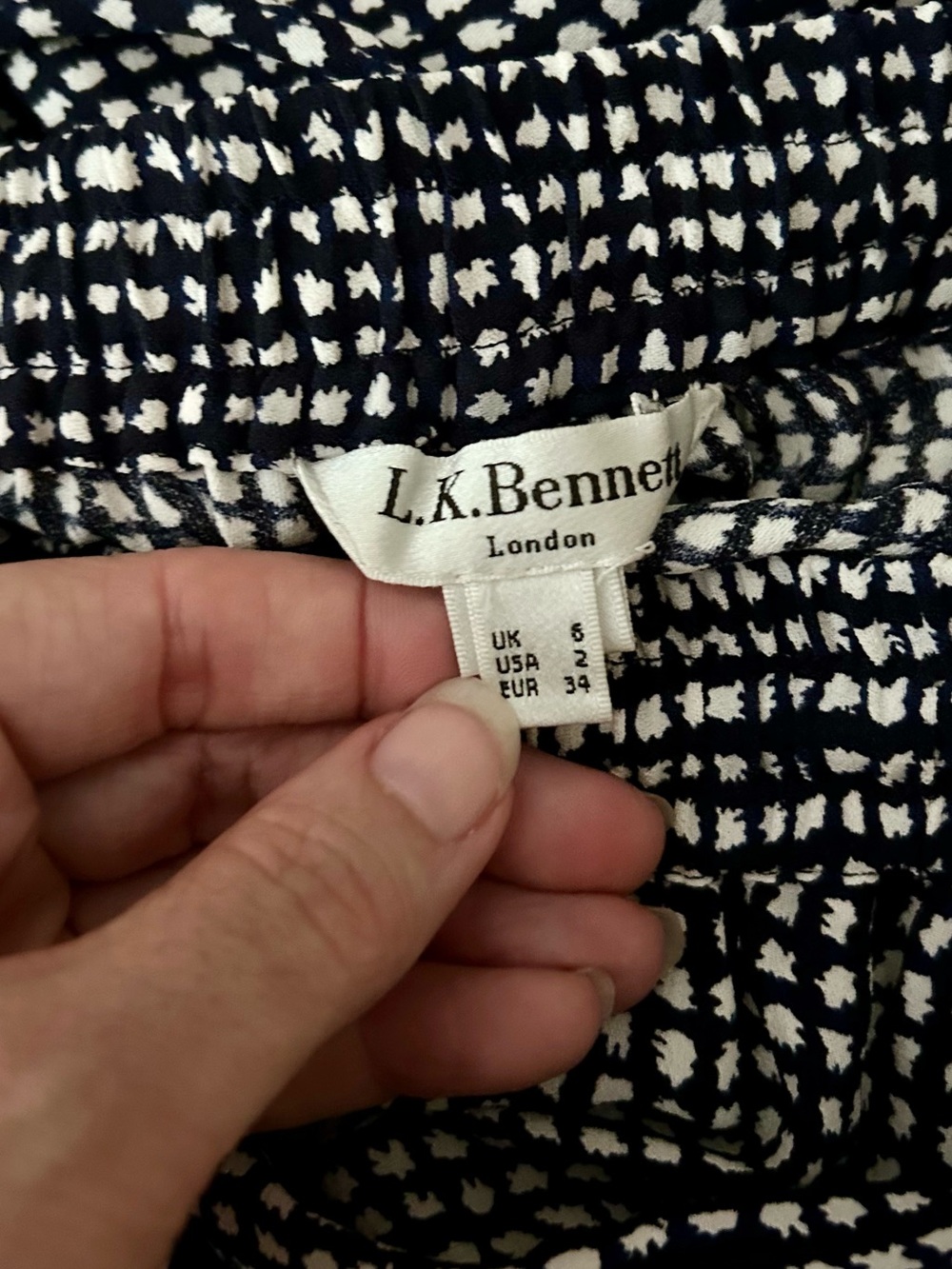 L.K. Bennett London Black Ivory Houndstooth Print Tapered Pull-On Trousers US 2 - Picture 4 of 11